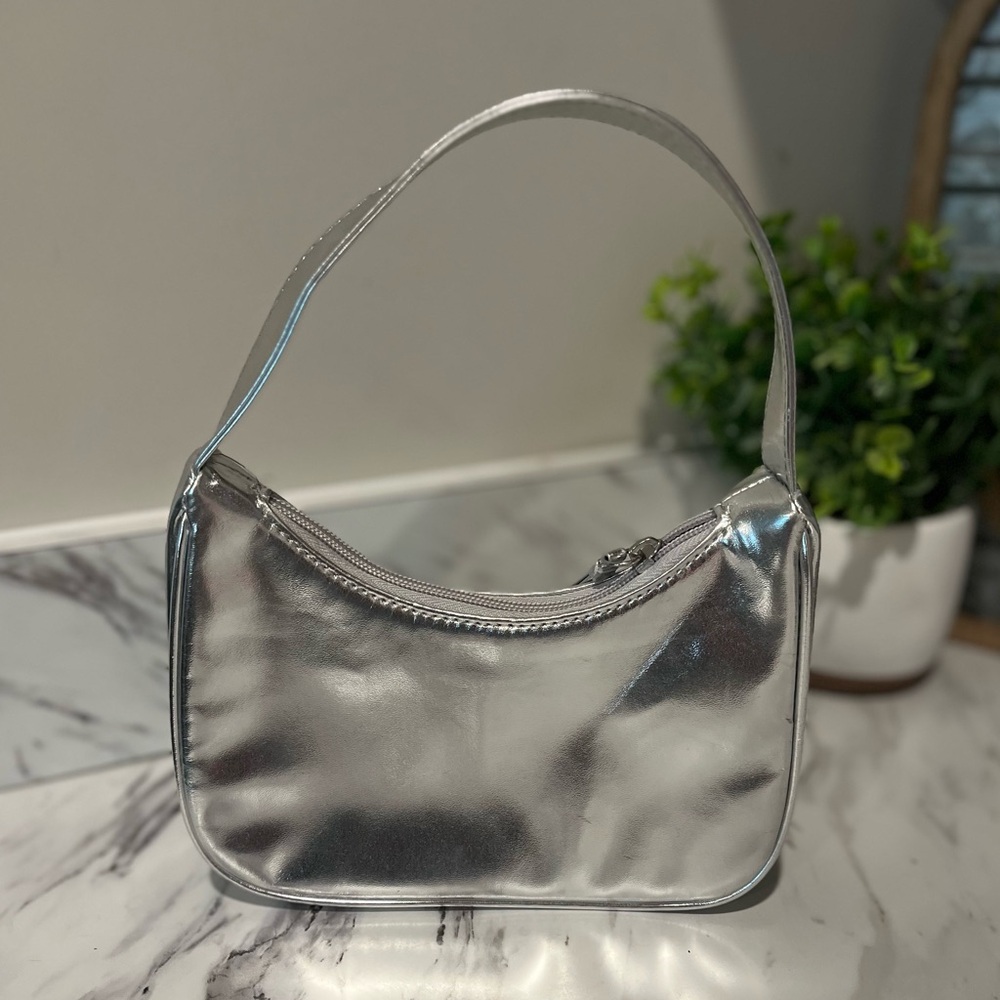 Art Class Silver Women's Shoulder Bag